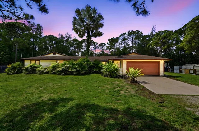 Residence photo 2