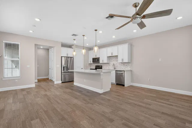 Residence photo 10