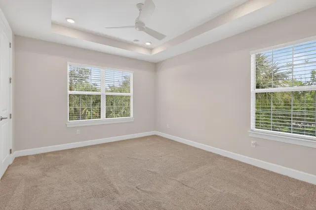 Residence photo 26