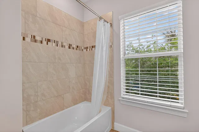 Residence photo 34