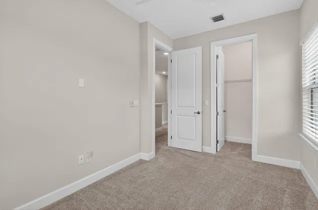 Residence photo 36