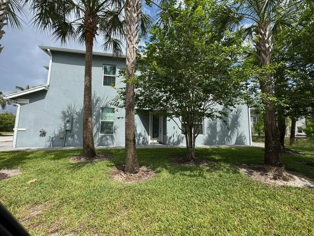 Residence photo 41