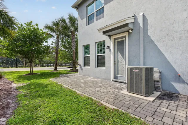 Residence photo 45
