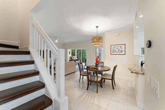 Residence photo 6