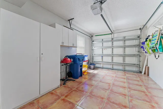 Residence photo 39