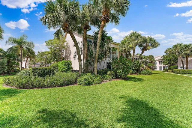 Residence photo 64