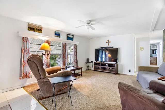 Residence photo 11