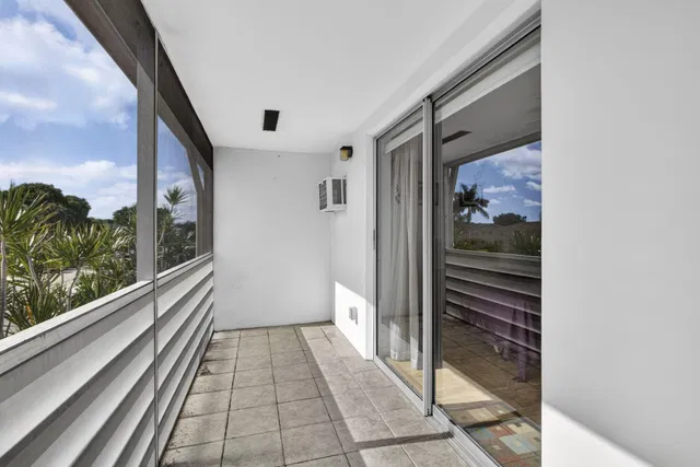  Unit 225 photo 24
