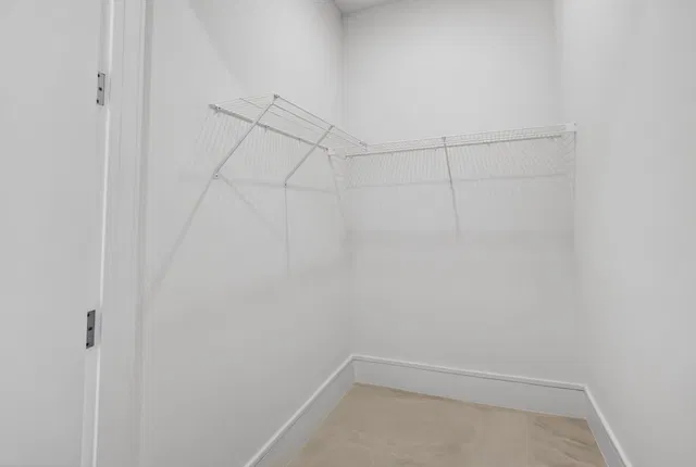 Nautilus 220 Unit 605 photo 51