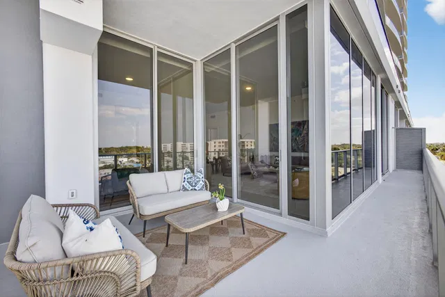 Nautilus 220 Unit 605 photo 58