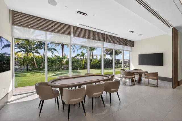 Nautilus 220 Unit 605 photo 86