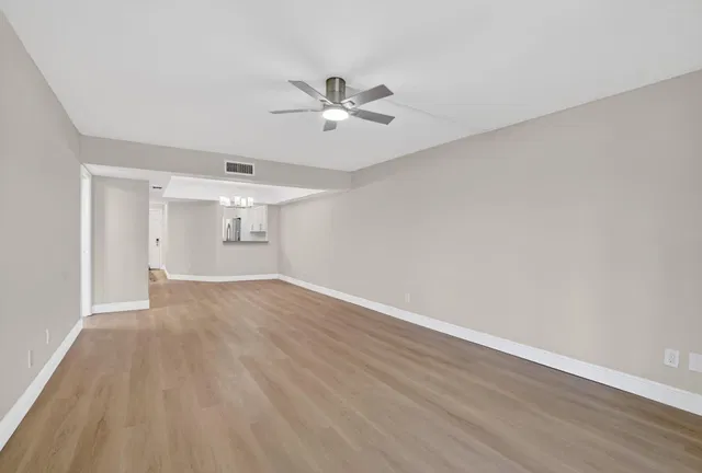 Unit 109 photo 12