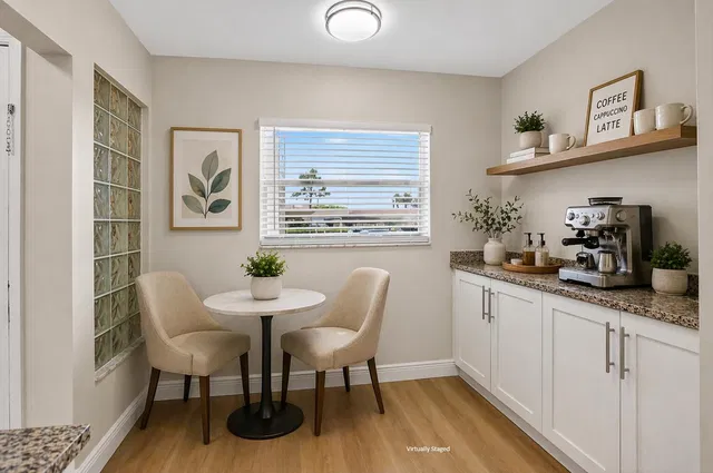 Unit 109 photo 16