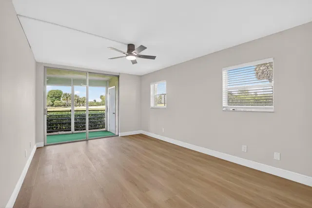 Unit 109 photo 19