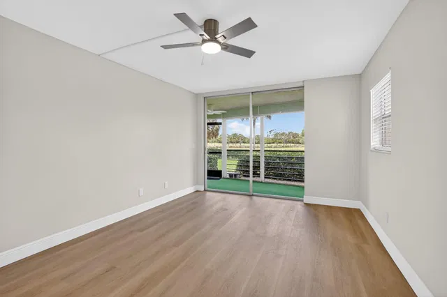 Unit 109 photo 20