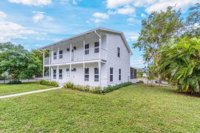West Palm Beach Residence photo 3