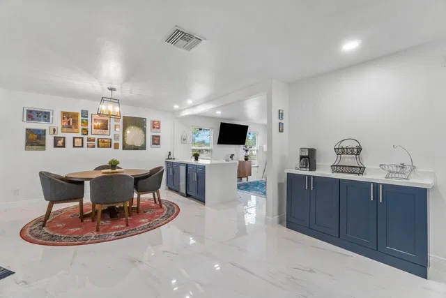 West Palm Beach Residence photo 11