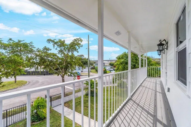 West Palm Beach Residence photo 23