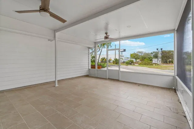 West Palm Beach Residence photo 34