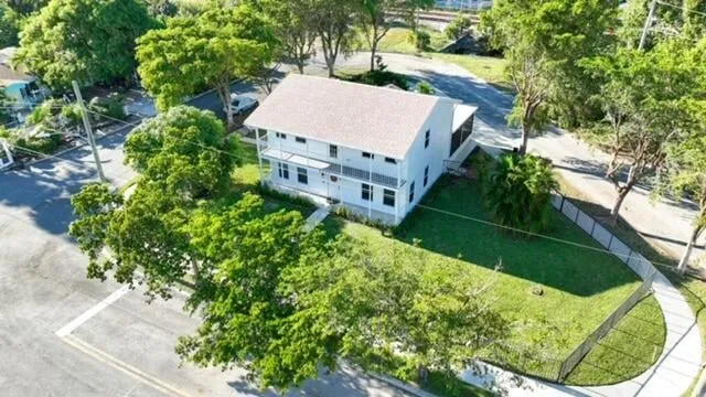 West Palm Beach Residence photo 37