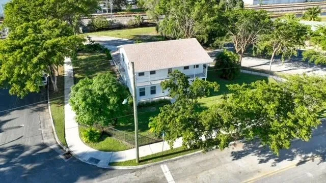 West Palm Beach Residence photo 39