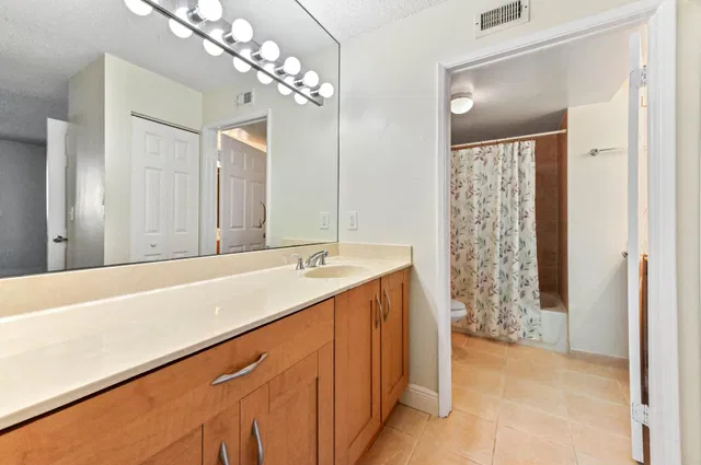 Unit 107 photo 21