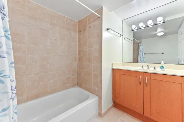 Unit 107 photo 22