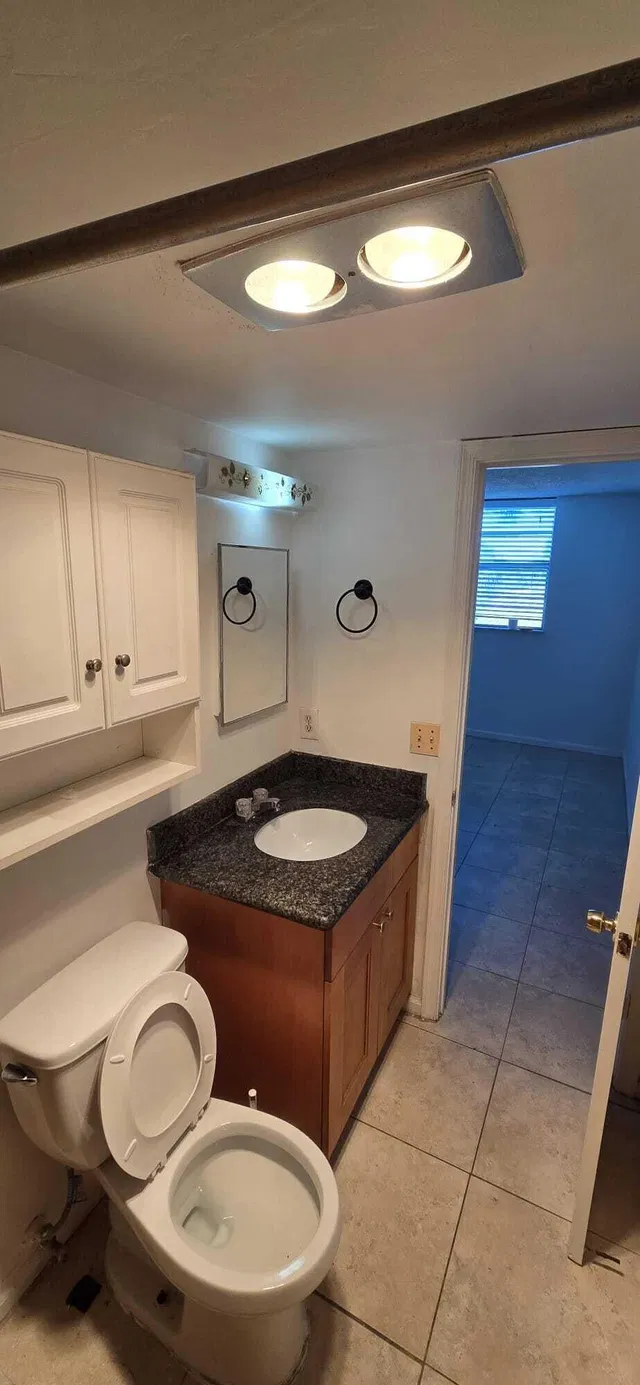 Unit 531 photo 8