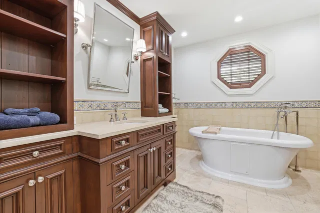 Pebblewood Residence photo 14