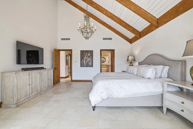 Pebblewood Residence photo 17