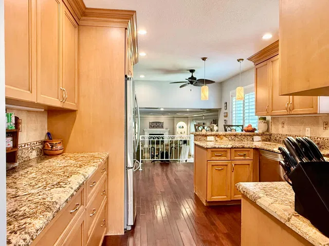 Residence photo 31