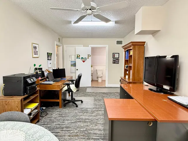  Residence photo 33
