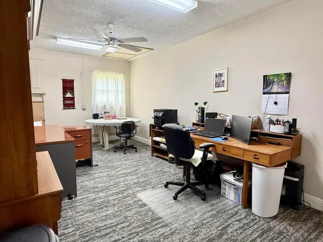  Residence photo 35