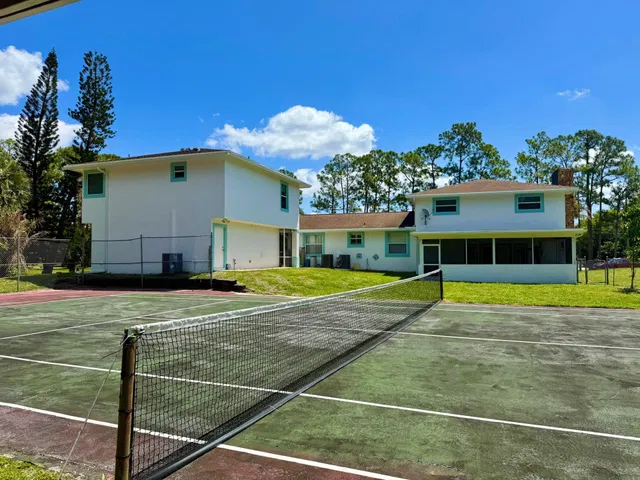 Residence photo 87