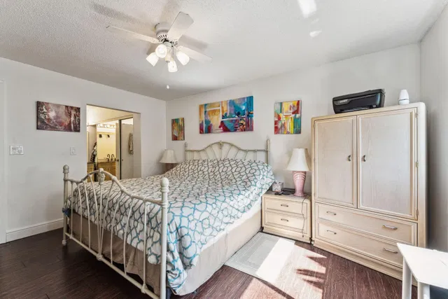 Unit 43 photo 13