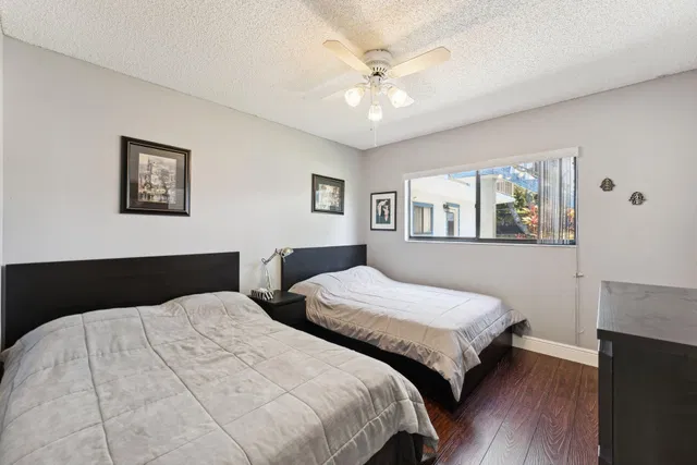 Unit 43 photo 17