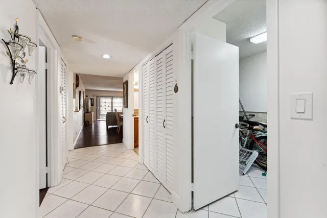 Unit 43 photo 19