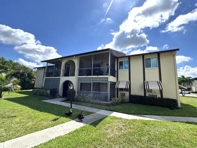 Unit C-1 photo 2