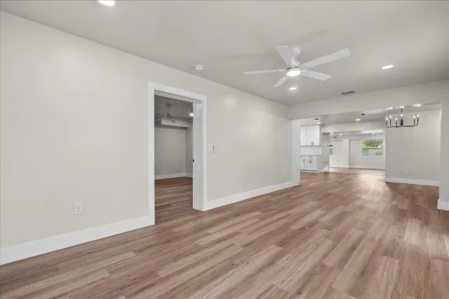 Residence photo 11