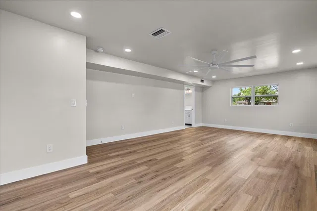 Residence photo 18
