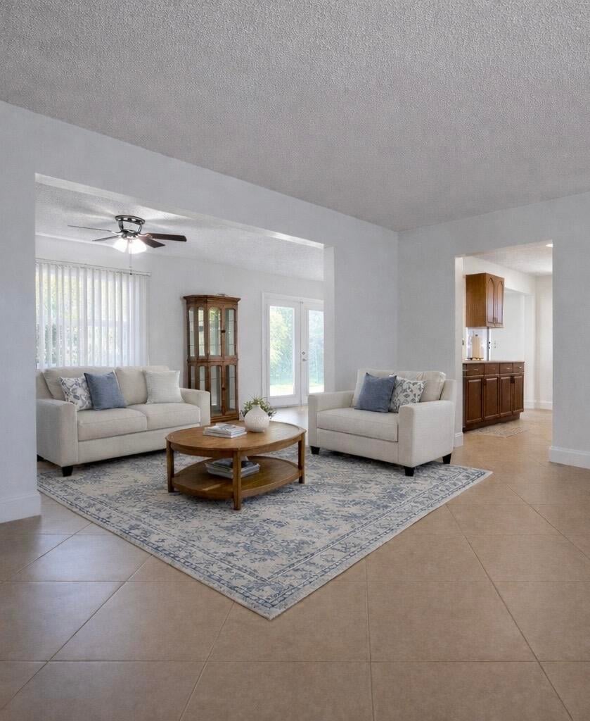 Residence photo 12