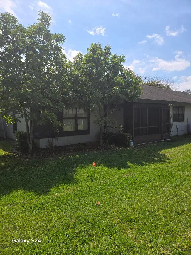  Residence photo 15