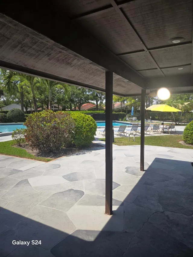  Residence photo 21