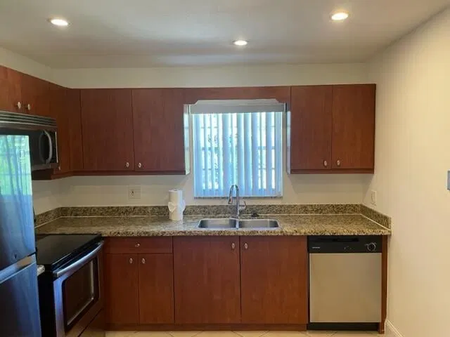 Residence photo 2
