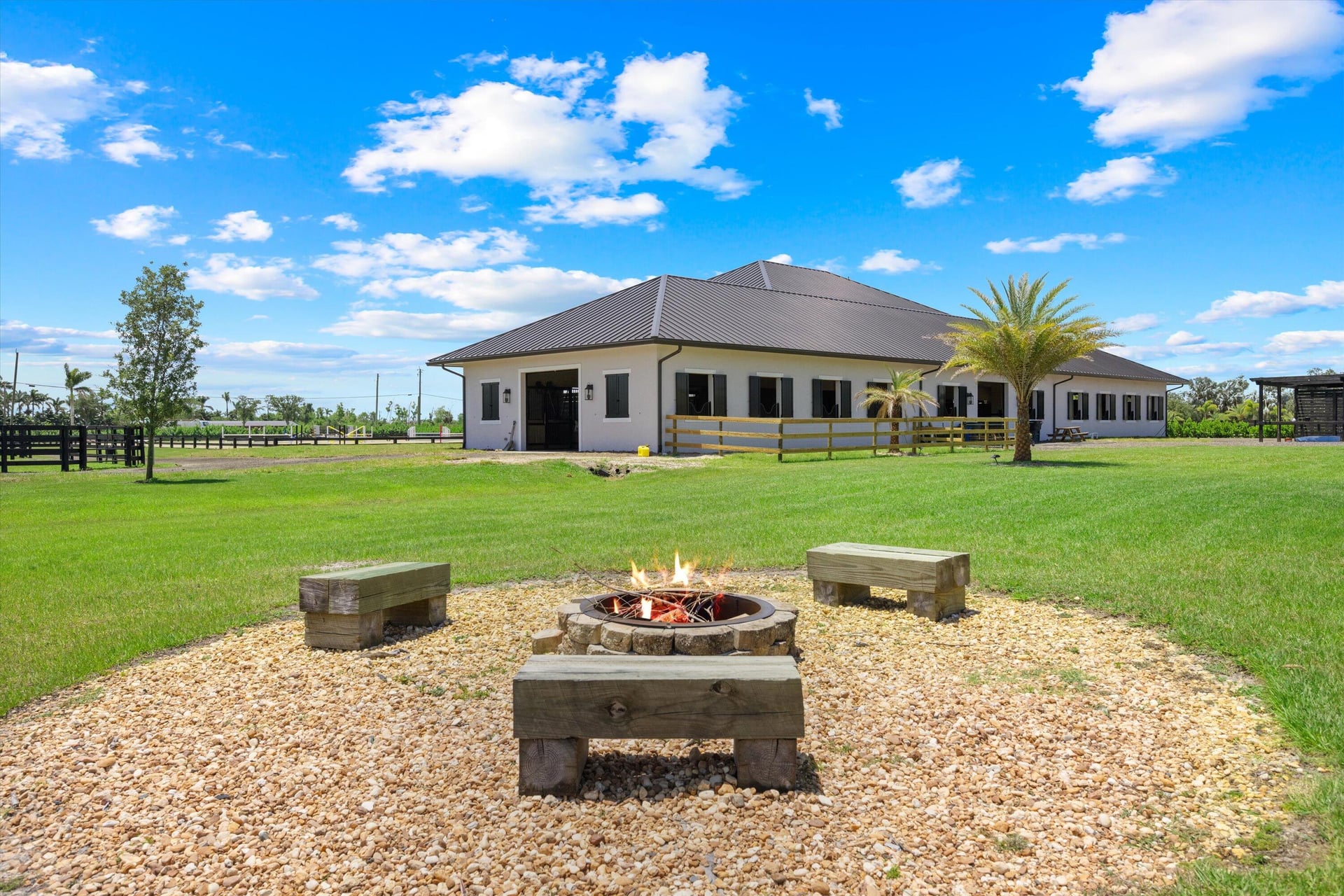 Residence photo 28