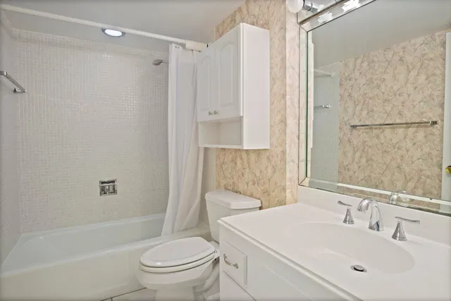 Unit 9-204 photo 14