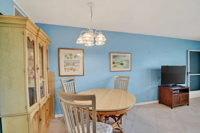 Unit 107 photo 13