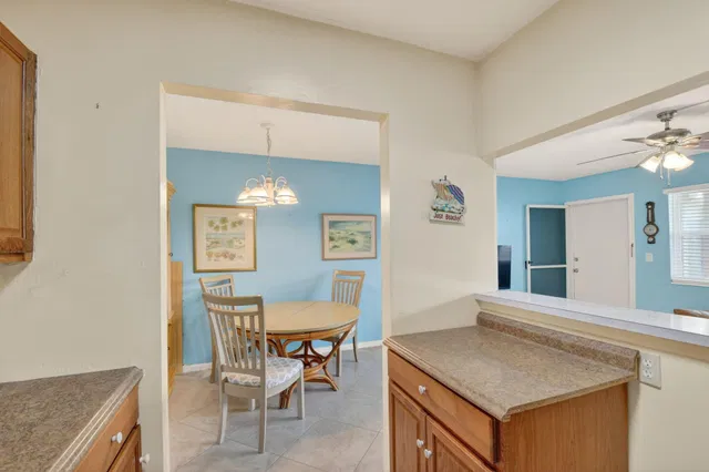 Unit 107 photo 16