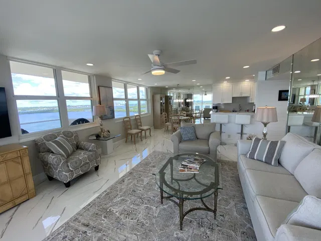 Aquarius Condominium Unit 1501 photo 5
