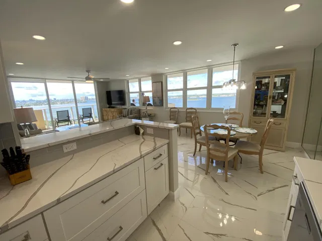 Aquarius Condominium Unit 1501 photo 10